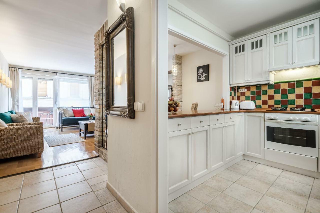 בודפשט Bpr Golden Corner Suite With Balcony & A/C מראה חיצוני תמונה